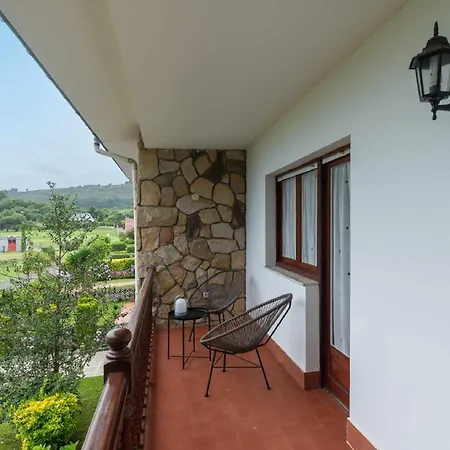 Toro Playa A 100 M De La Playa Holiday home Llanes